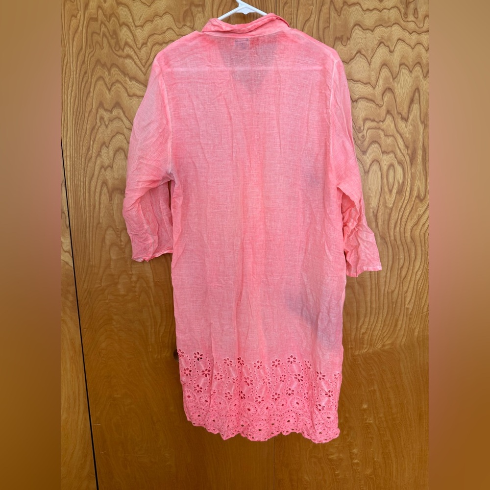 Pink Button-Up Tunic with Eyelet Hem - Picture 2 of 3